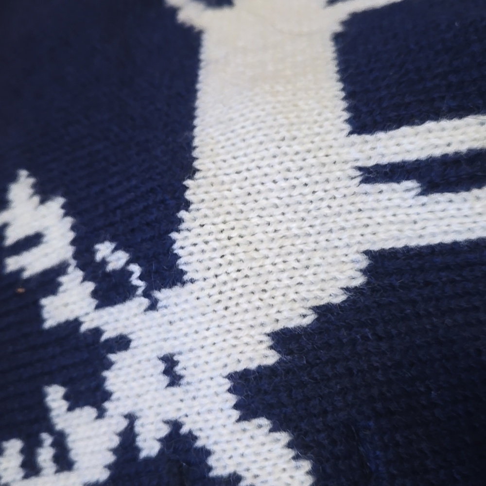 Lovarzi Unisex Festive Reindeer Reversible Knit Scarf - Picture 2 of 6